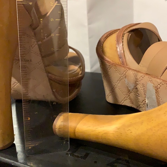 😍Gorgeous L.A.M.B Anika platform Heels Sandals - Picture 10 of 12